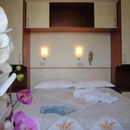 Mantovani Mariu 3* Rimini