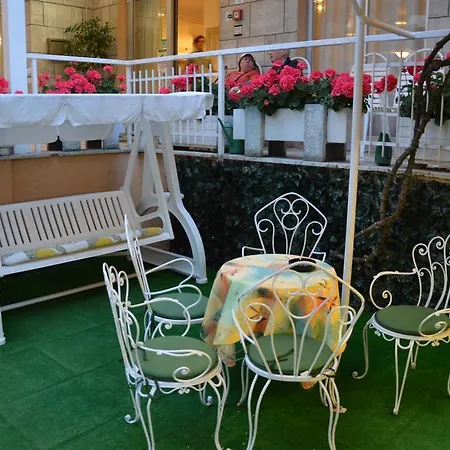 Mantovani Mariu 3* Rimini