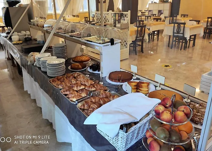 Hotell Mantovani Mariu 3*