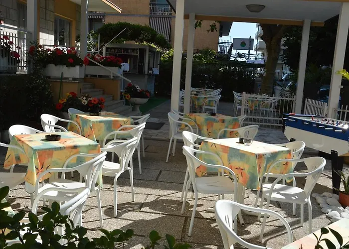 Hotell Mantovani Mariu 3*